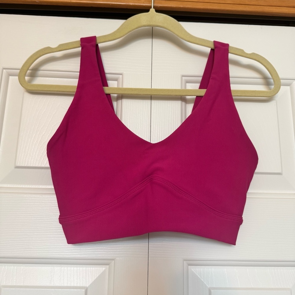 WILO Hot Pink Sports Bra Women’s Size Small